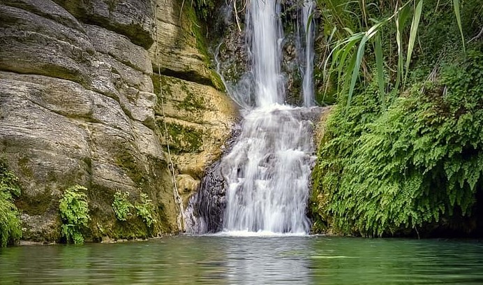 Read more about the article Adonis Baths Waterfalls