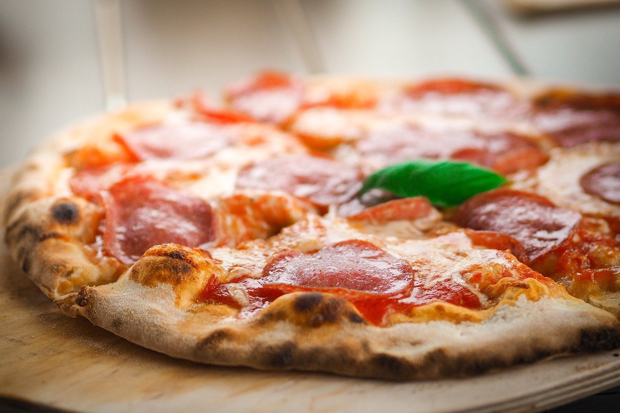 Read more about the article Recommendations for deliveries of food from restaurants, supermarkets and pastries in Peyia